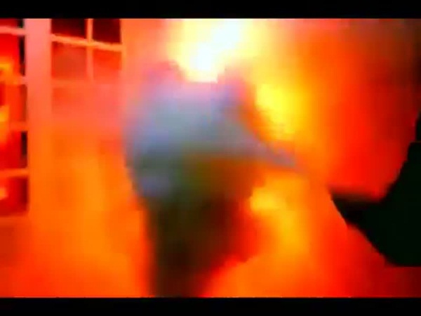 مذيع يحرق ضيفه من أجل مقلب .. وغضب شديد في ضد هذا المذيع
